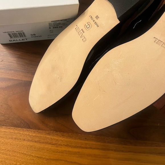 Carel Paris Black Patent Ballet Flats - Picture 5 of 5
